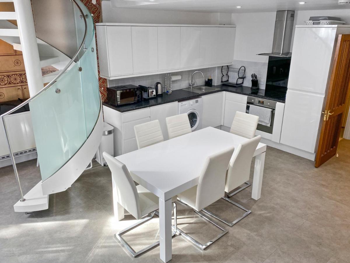 Rare 1-Bed Church Converted Apartment In Londres Extérieur photo